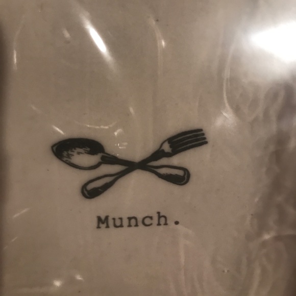 Rae Dunn Snack Nibble Munch 3 tray set - Picture 4 of 4